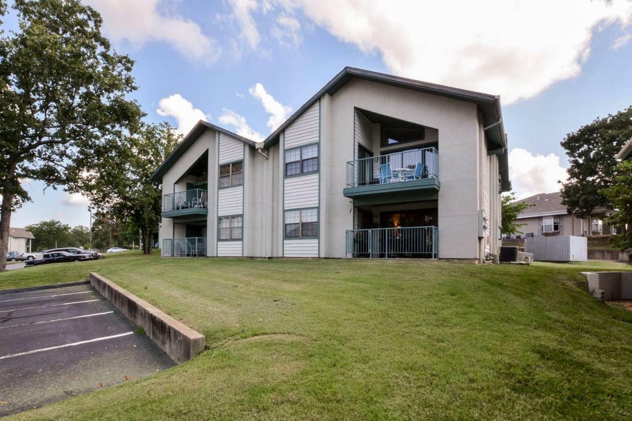 Getaway At The Greens Apartment Branson Exterior photo